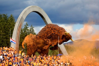 L'armée orange envahit le RedBullRing pour la F1. Beaucoup d'entre eux font du camping à Spielberg, au Schitterhof.